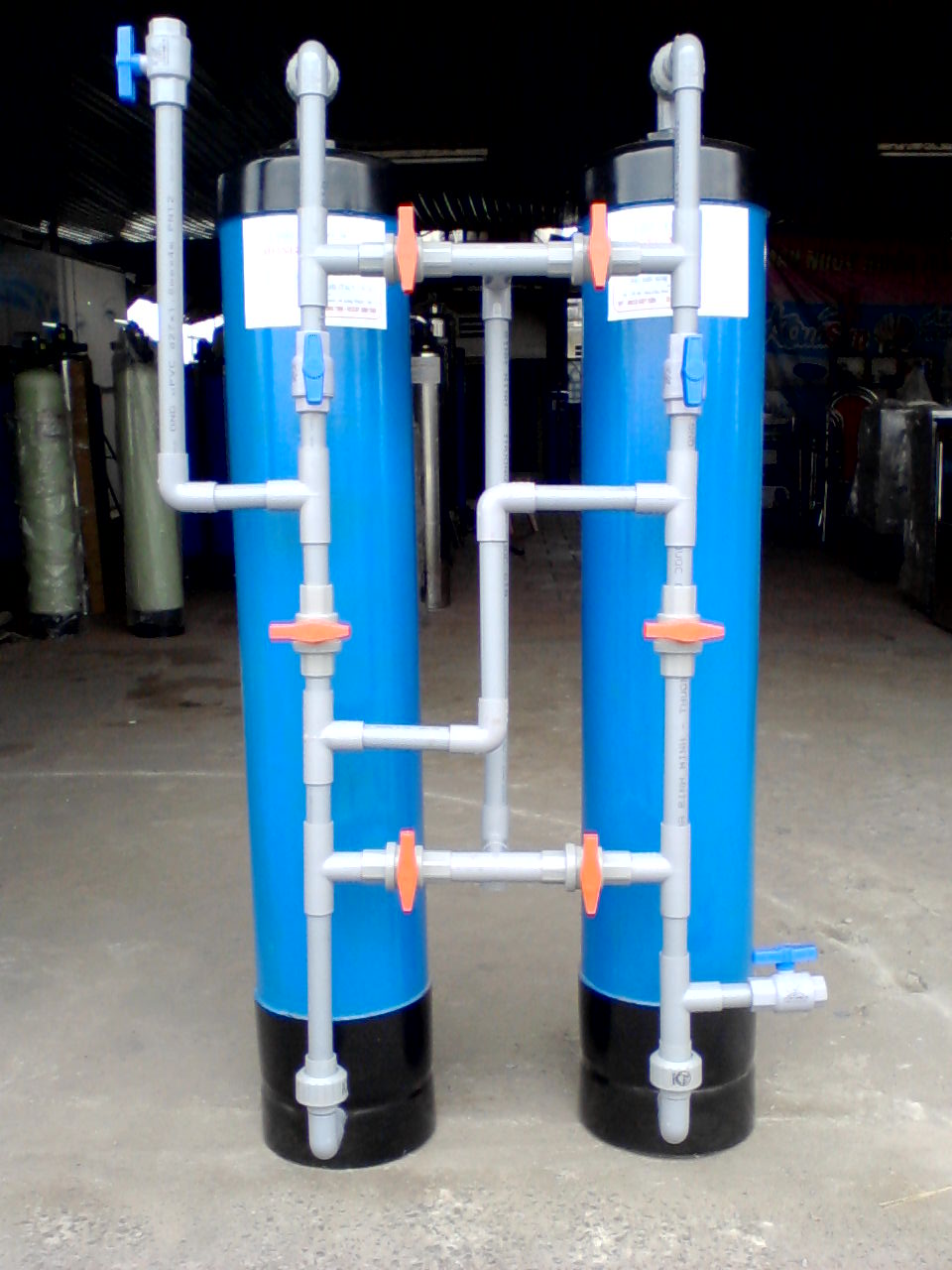 Cột nhưa đường k&iacute;nh 315cm